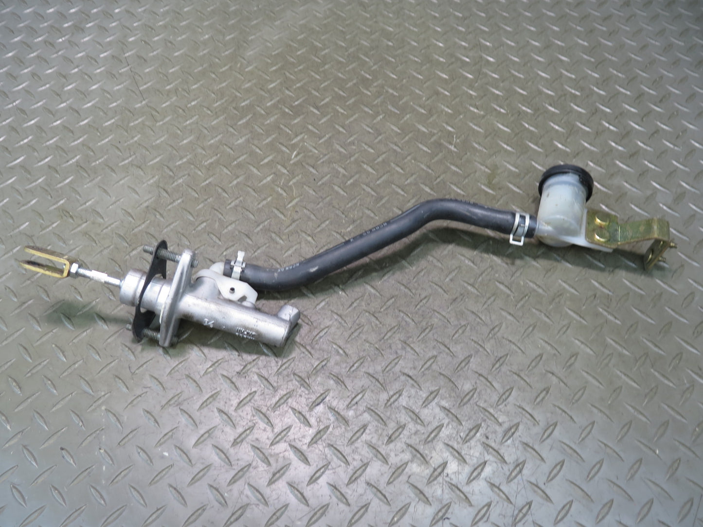 05-06 Nissan Z33 350Z Convert M/T Clutch Brake Gas Pedal Master Cylinder Set OEM