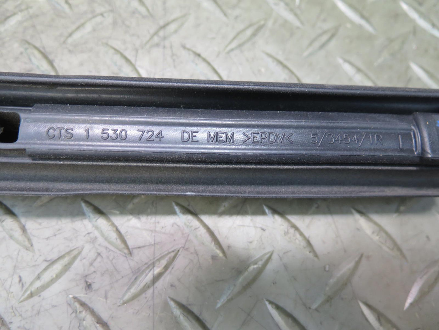 10-19 Nissan Z34 370Z Convertible TOP Roof Weatherstrip Rubber Seal Set Damaged