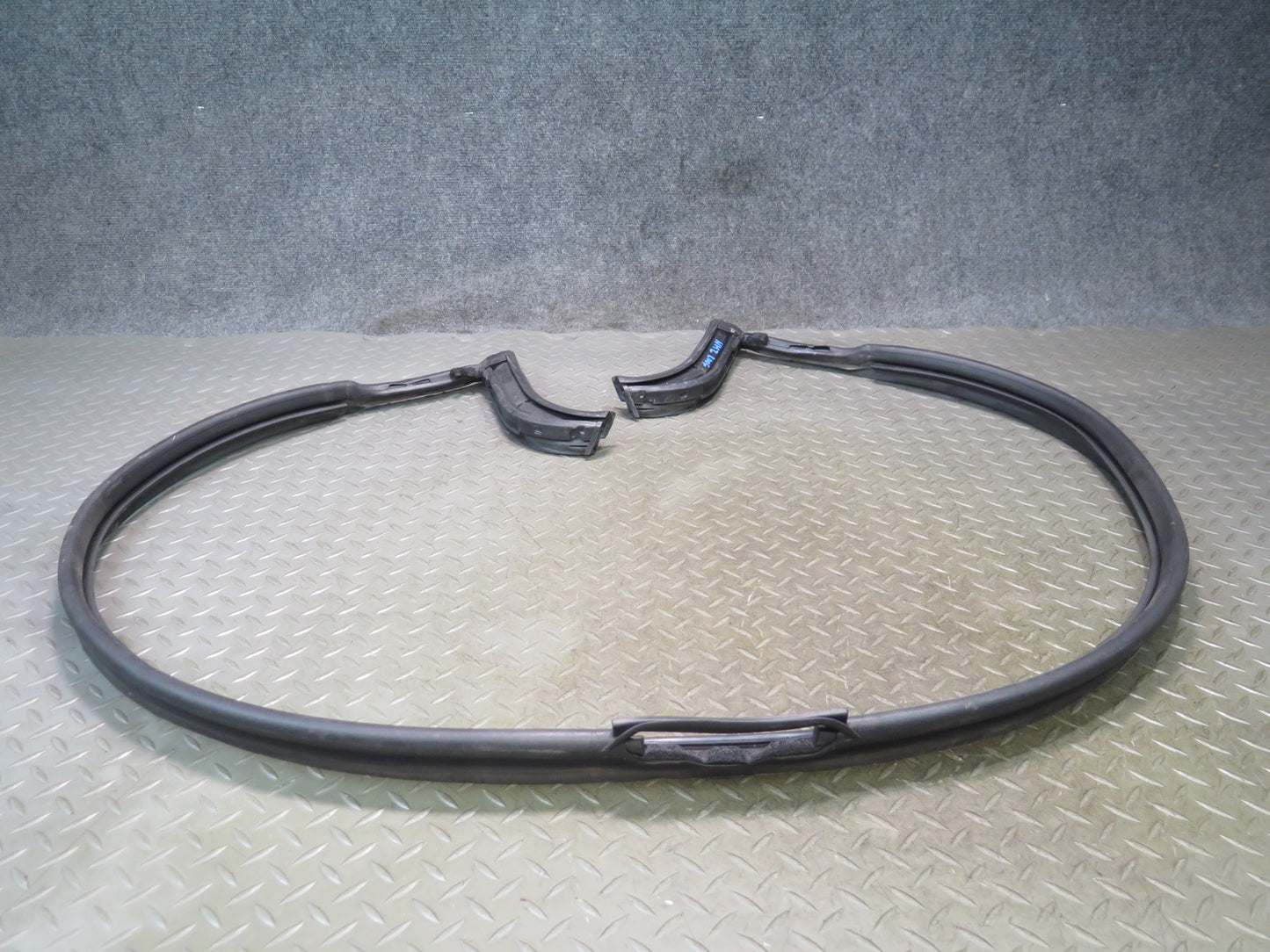 10-19 Nissan Z34 370Z Convertible TOP Roof Weatherstrip Rubber Seal Set Damaged