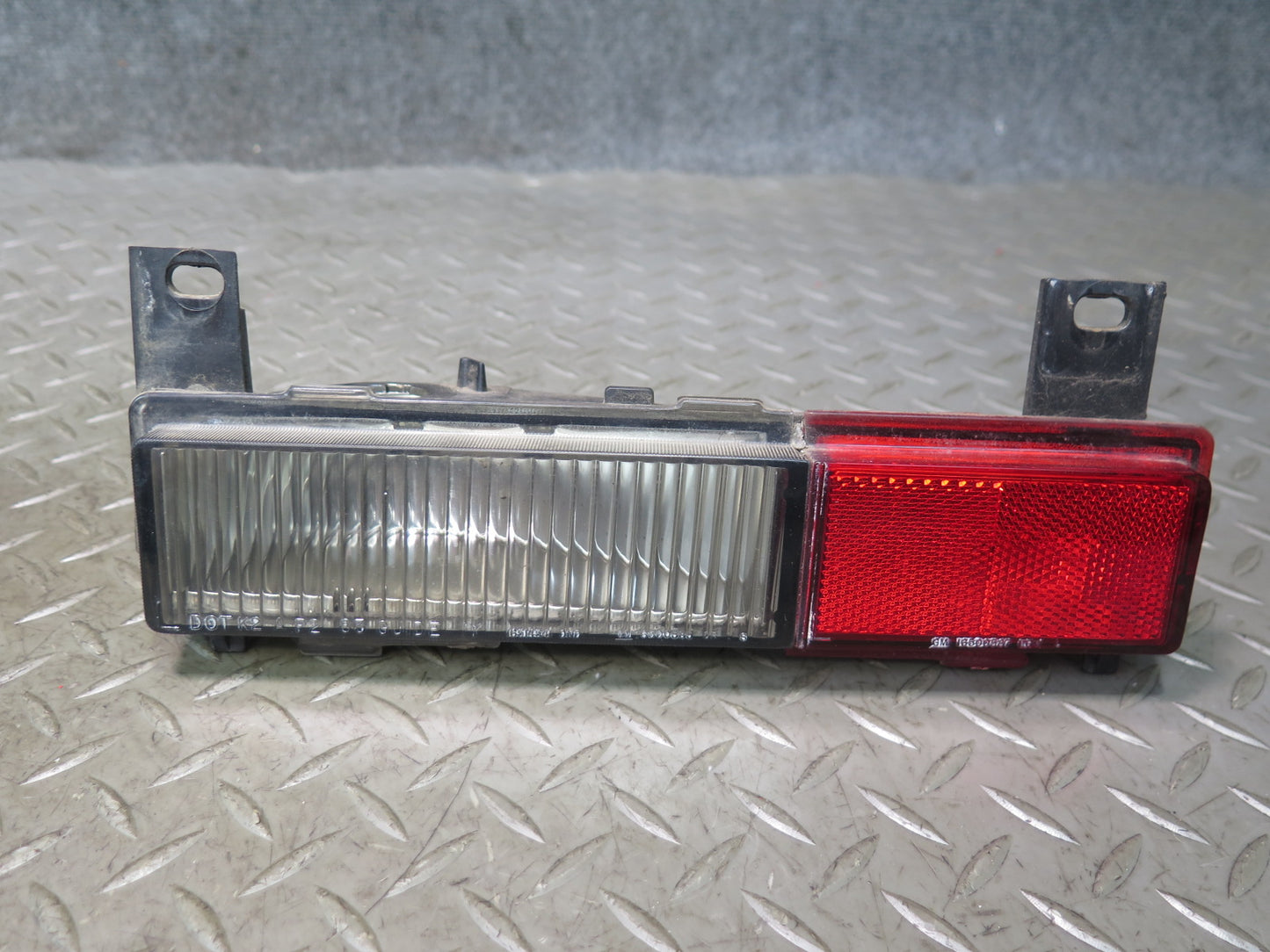 91-96 Chevrolet Corvette C4 Rear Left & Right Side Marker Light Lamp Set OEM