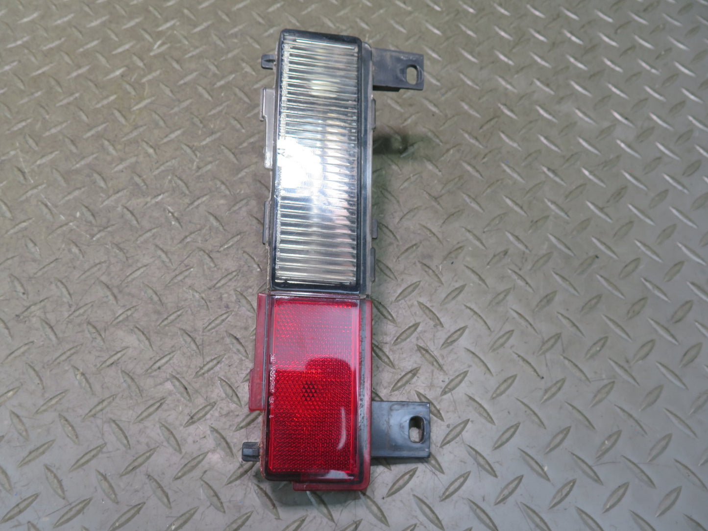 91-96 Chevrolet Corvette C4 Rear Left & Right Side Marker Light Lamp Set OEM