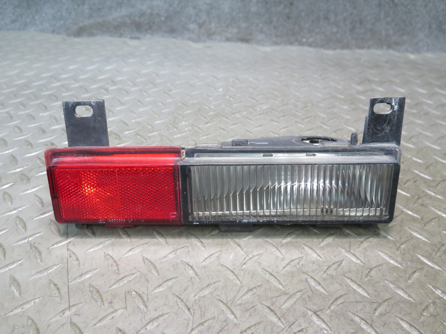 91-96 Chevrolet Corvette C4 Rear Left & Right Side Marker Light Lamp Set OEM