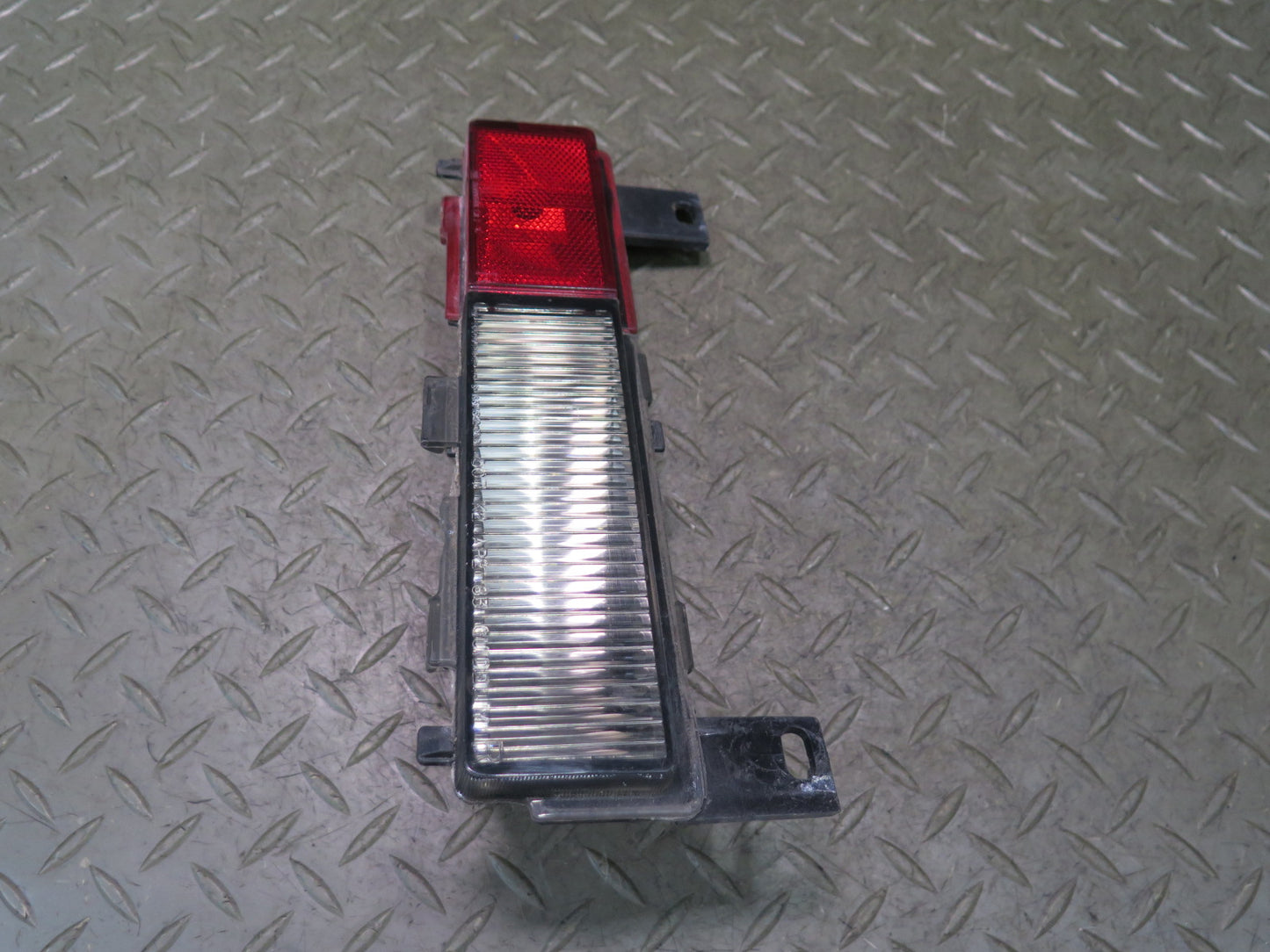 91-96 Chevrolet Corvette C4 Rear Left & Right Side Marker Light Lamp Set OEM