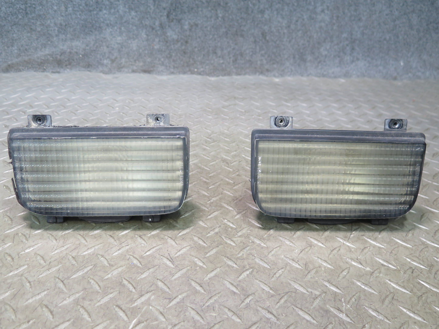 91-96 Chevrolet Corvette C4 Rear Bumper Reverse Back UP Light Lamp Set OEM