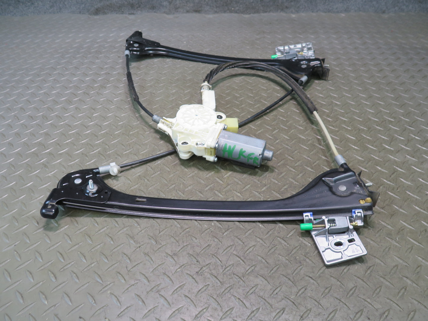 05-11 Mercedes R171 Slk-class Right Window Regulator w Motor OEM