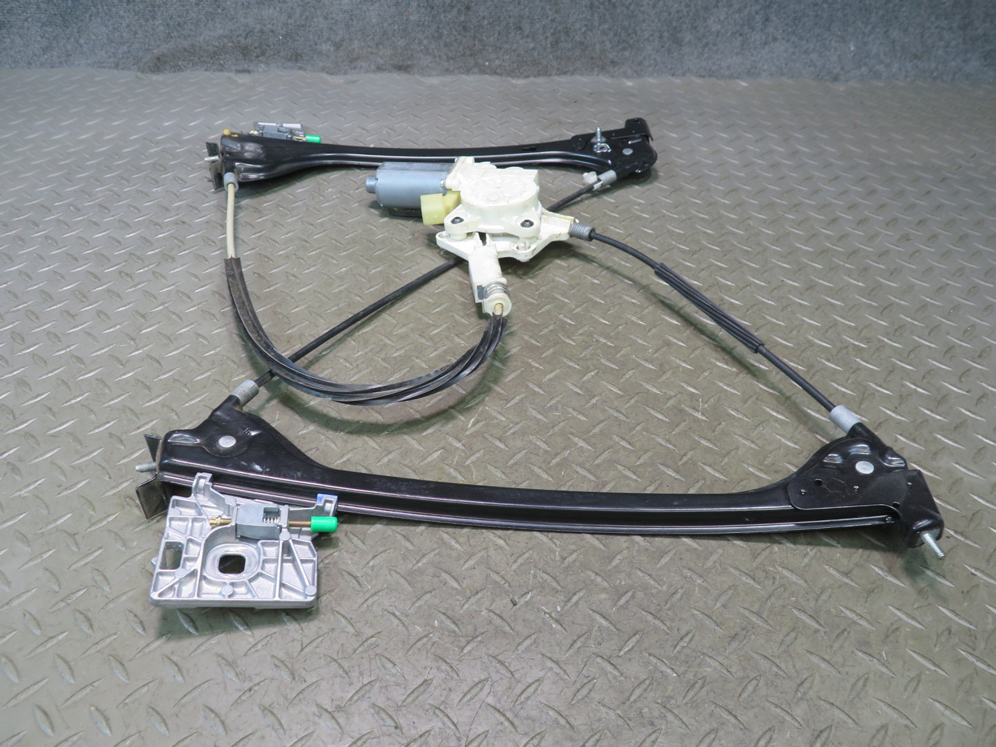 05-11 Mercedes R171 Slk-class Right Window Regulator w Motor OEM