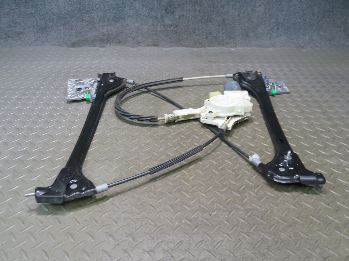 05-11 Mercedes R171 Slk-class Right Window Regulator w Motor OEM