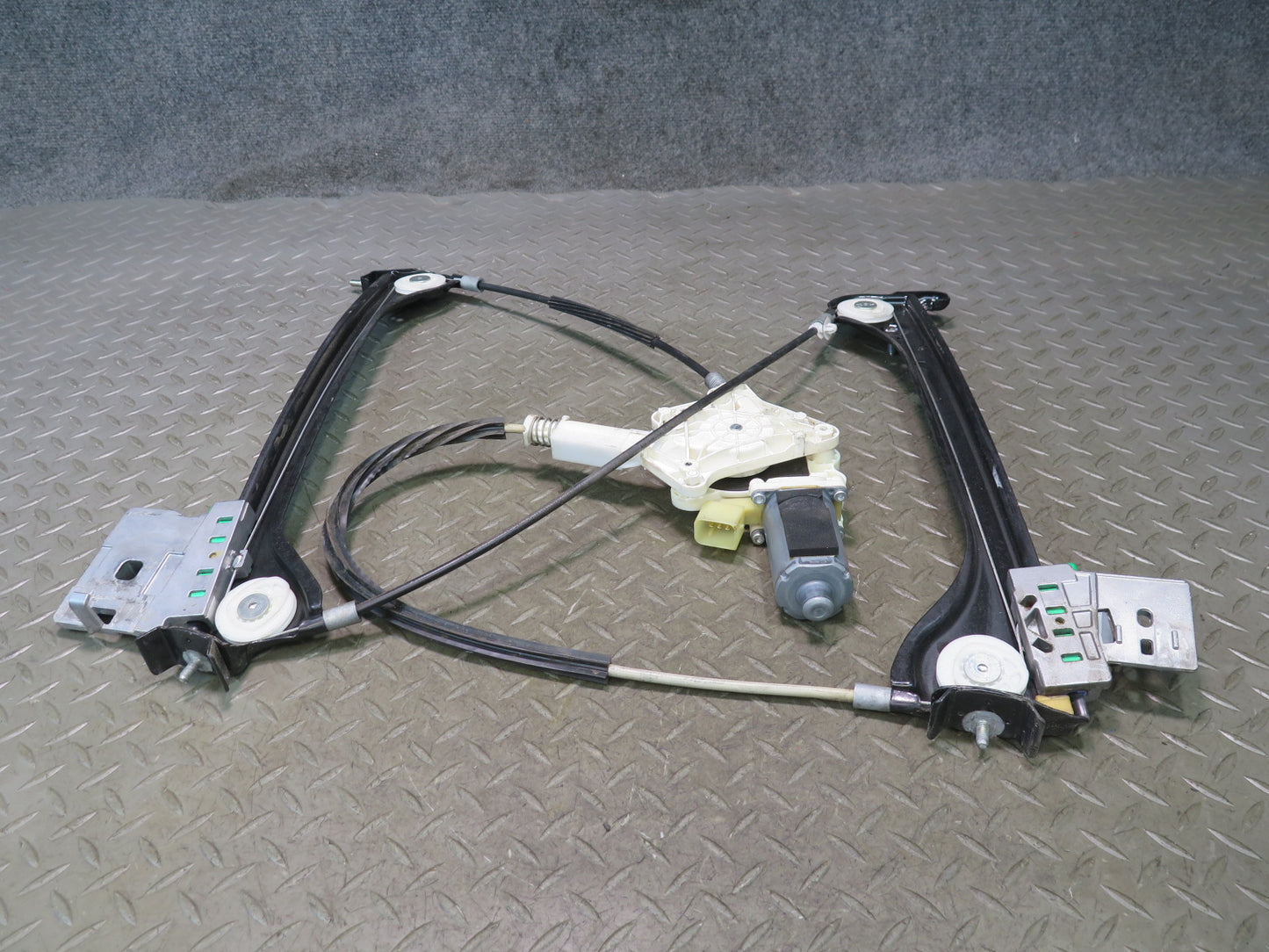 05-11 Mercedes R171 Slk-class Right Window Regulator w Motor OEM
