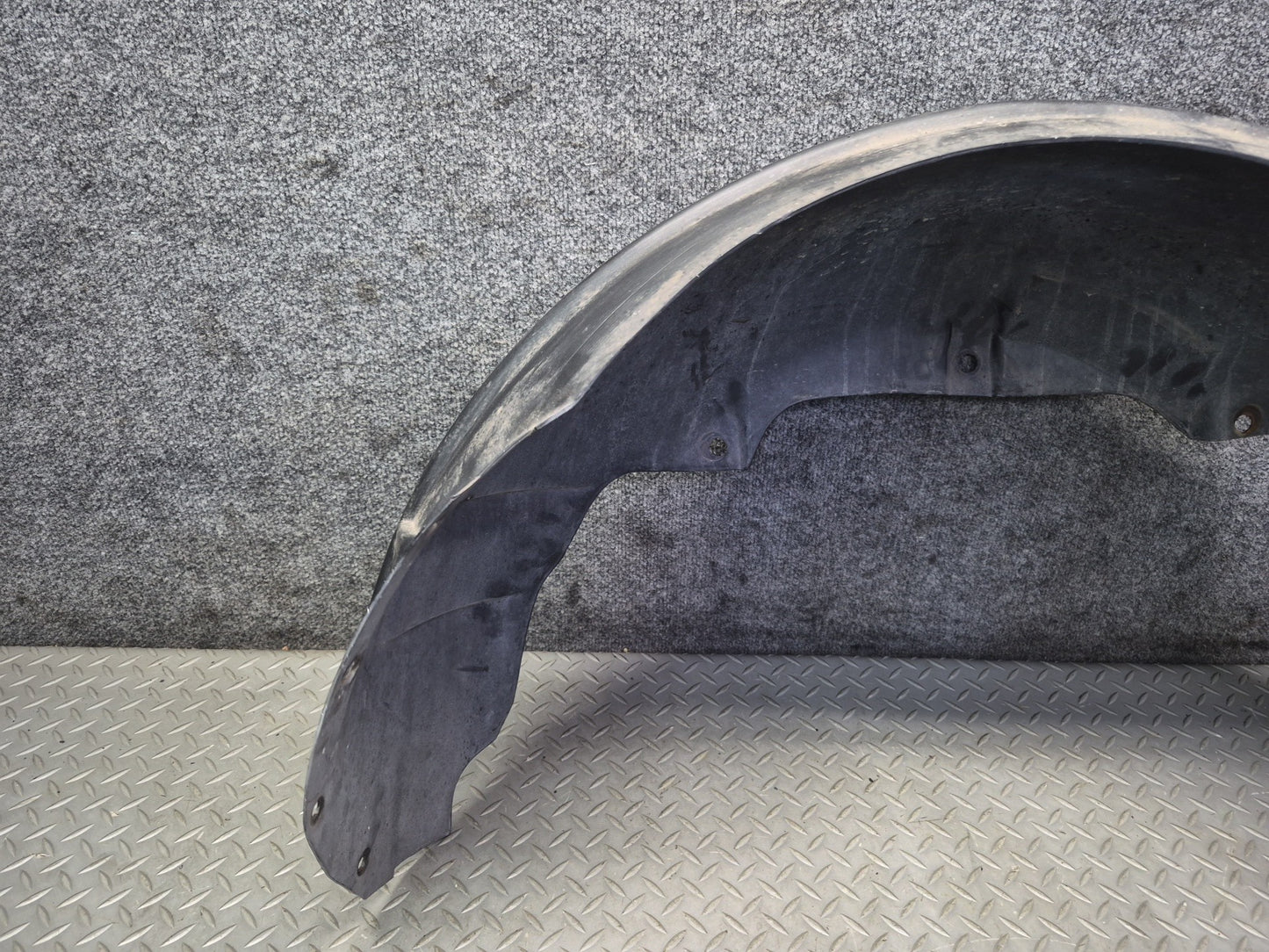 84-96 Chevrolet Corvette C4 Rear Right Fender Liner Splash Shield Guard OEM