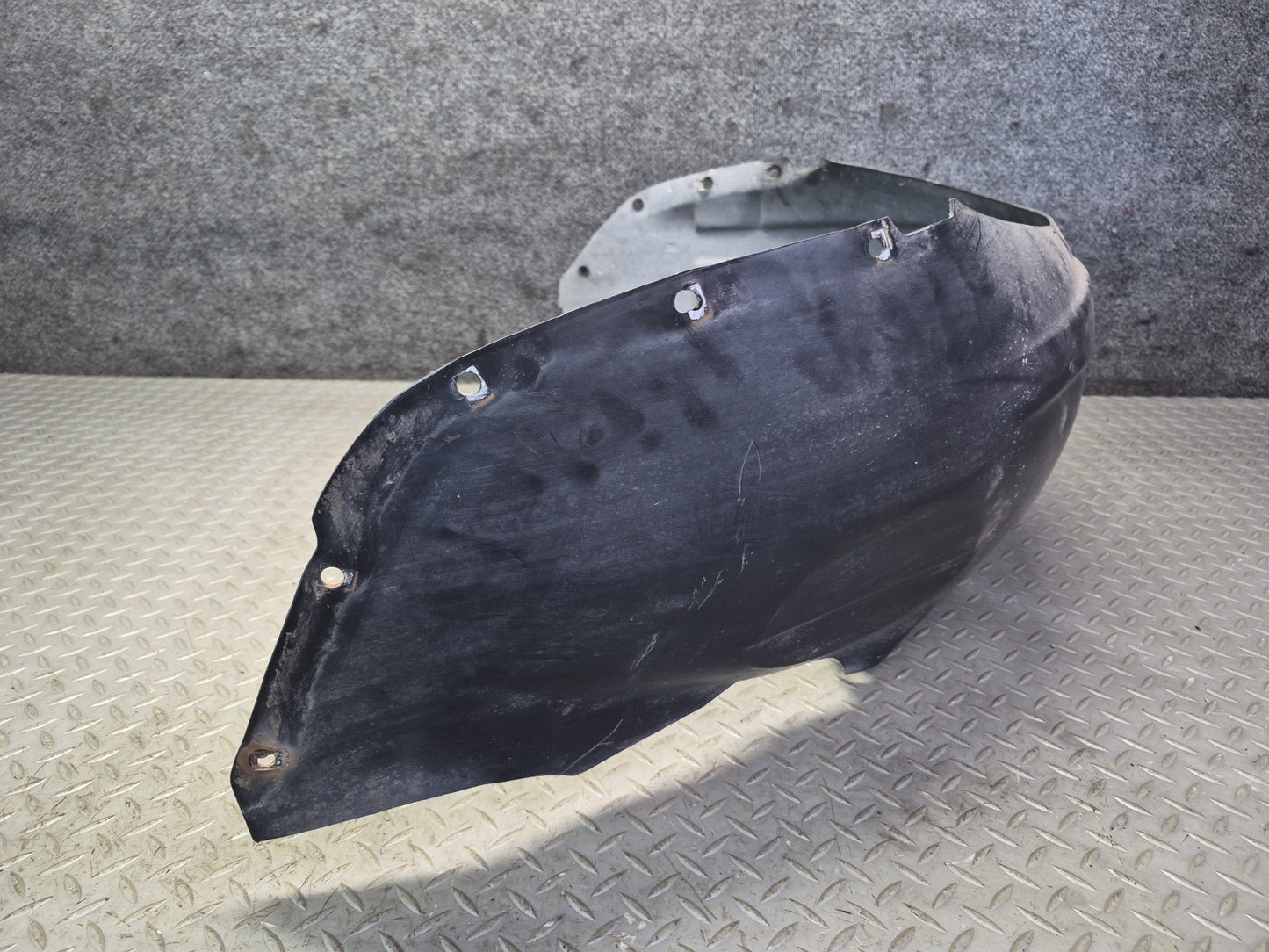84-96 Chevrolet Corvette C4 Rear Right Fender Liner Splash Shield Guard OEM