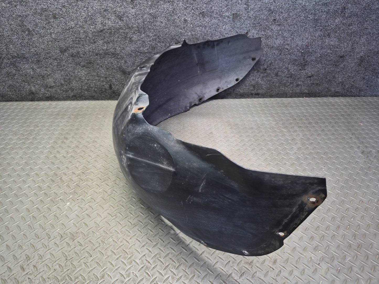 84-96 Chevrolet Corvette C4 Rear Right Fender Liner Splash Shield Guard OEM