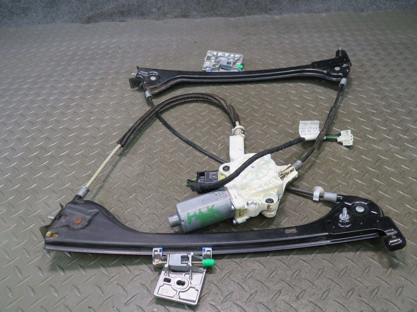 05-11 Mercedes R171 Slk-class Left Window Regulator w Motor OEM