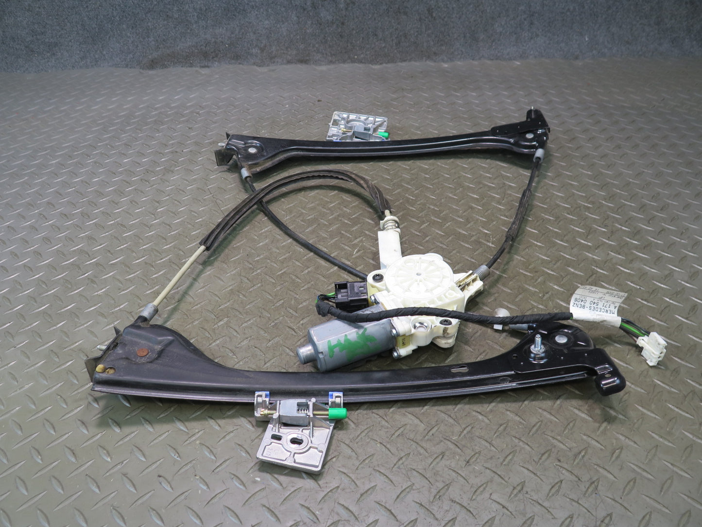 05-11 Mercedes R171 Slk-class Left Window Regulator w Motor OEM