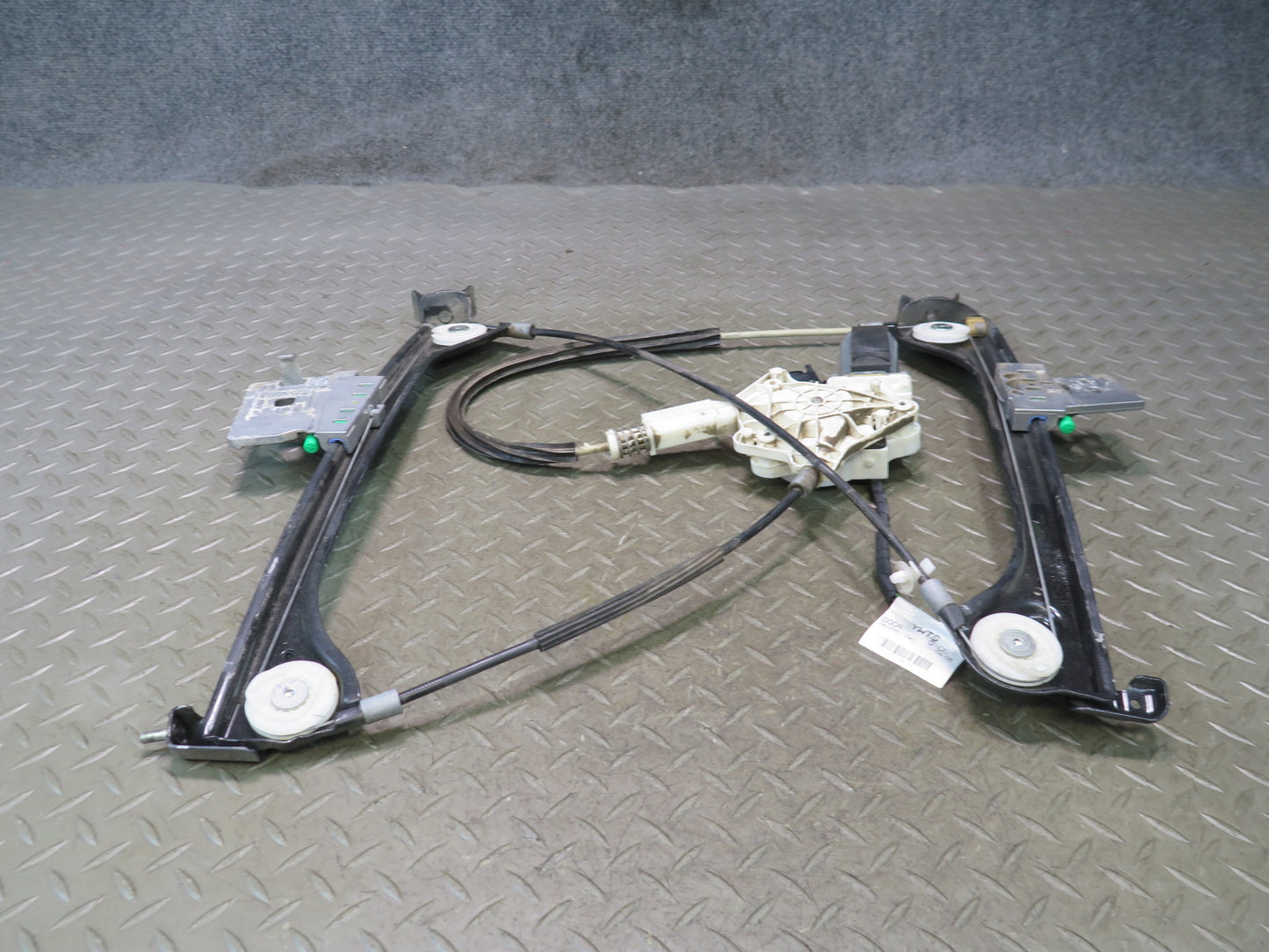 05-11 Mercedes R171 Slk-class Left Window Regulator w Motor OEM