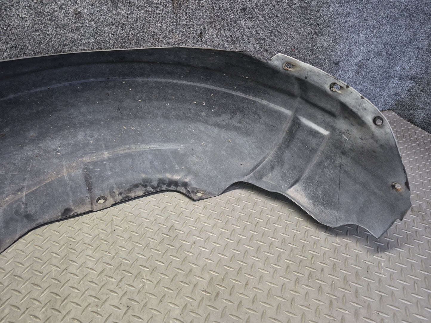 84-96 Chevrolet Corvette C4 Rear Left Fender Liner Splash Shield Guard OEM