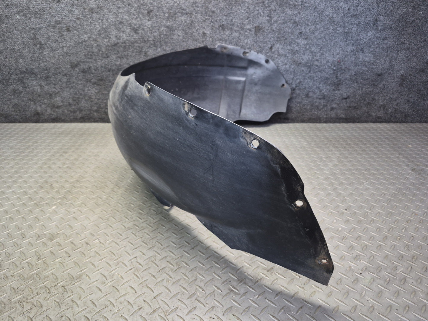84-96 Chevrolet Corvette C4 Rear Left Fender Liner Splash Shield Guard OEM