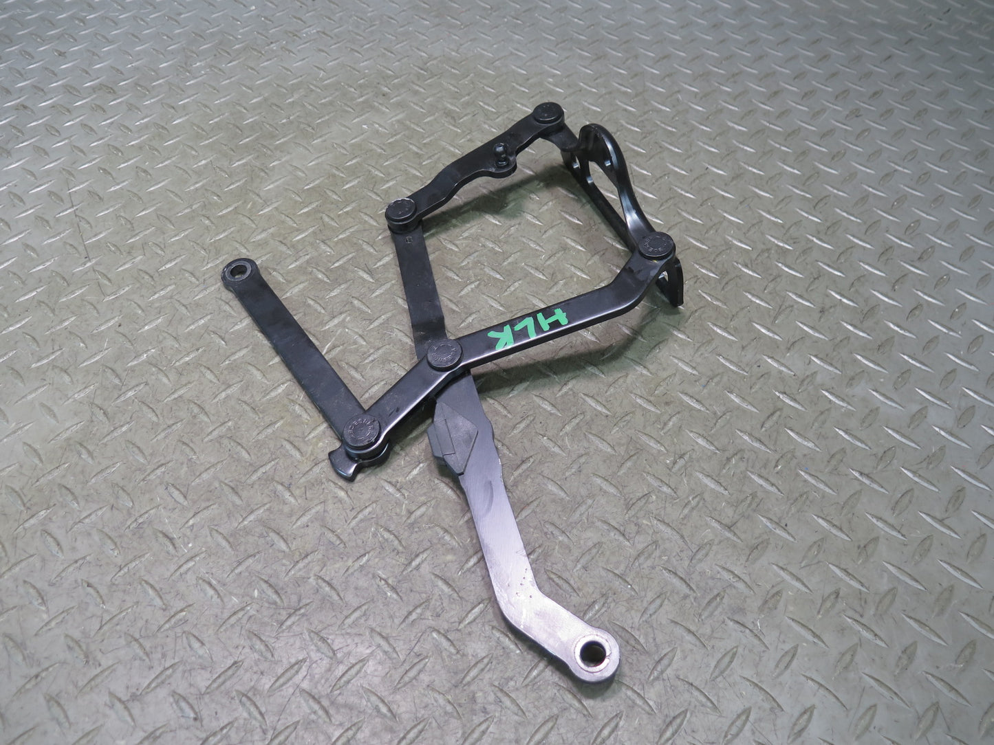 05-11 Mercedes R171 Slk-class Set of 2 Rear Left & Right Trunk Lid Hinge OEM