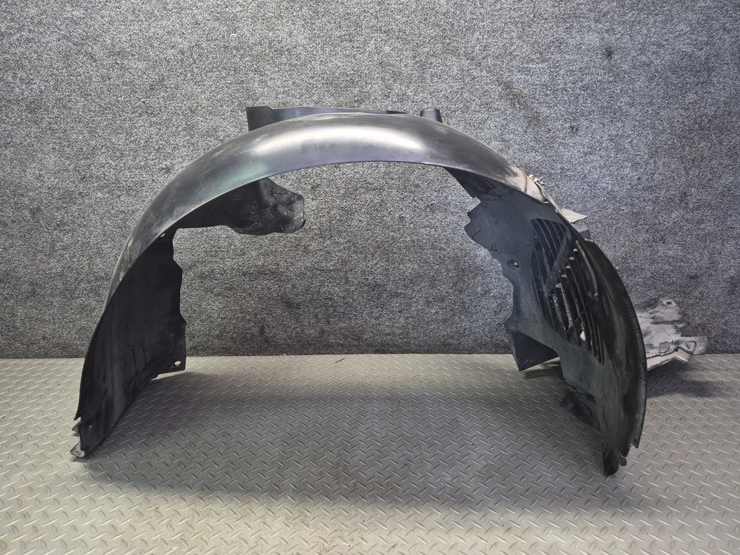 2005-2008 Porsche Boxster 987 Front Right Side Fender Liner Splash Shield