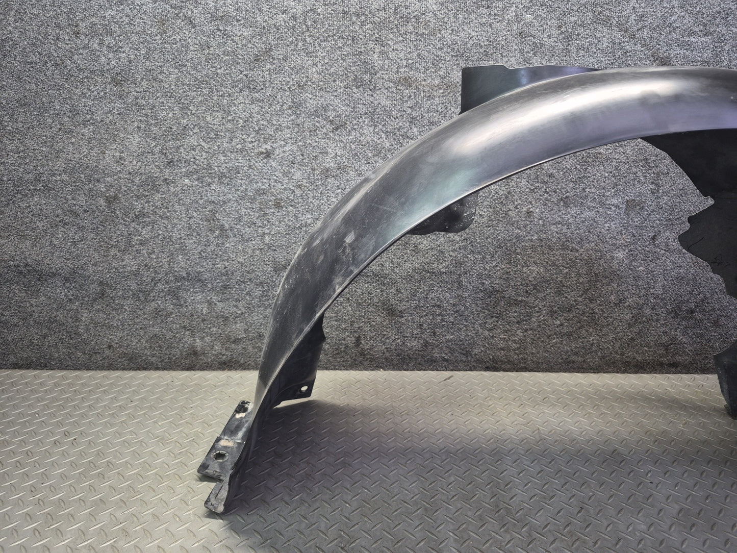 2005-2008 Porsche Boxster 987 Front Right Side Fender Liner Splash Shield