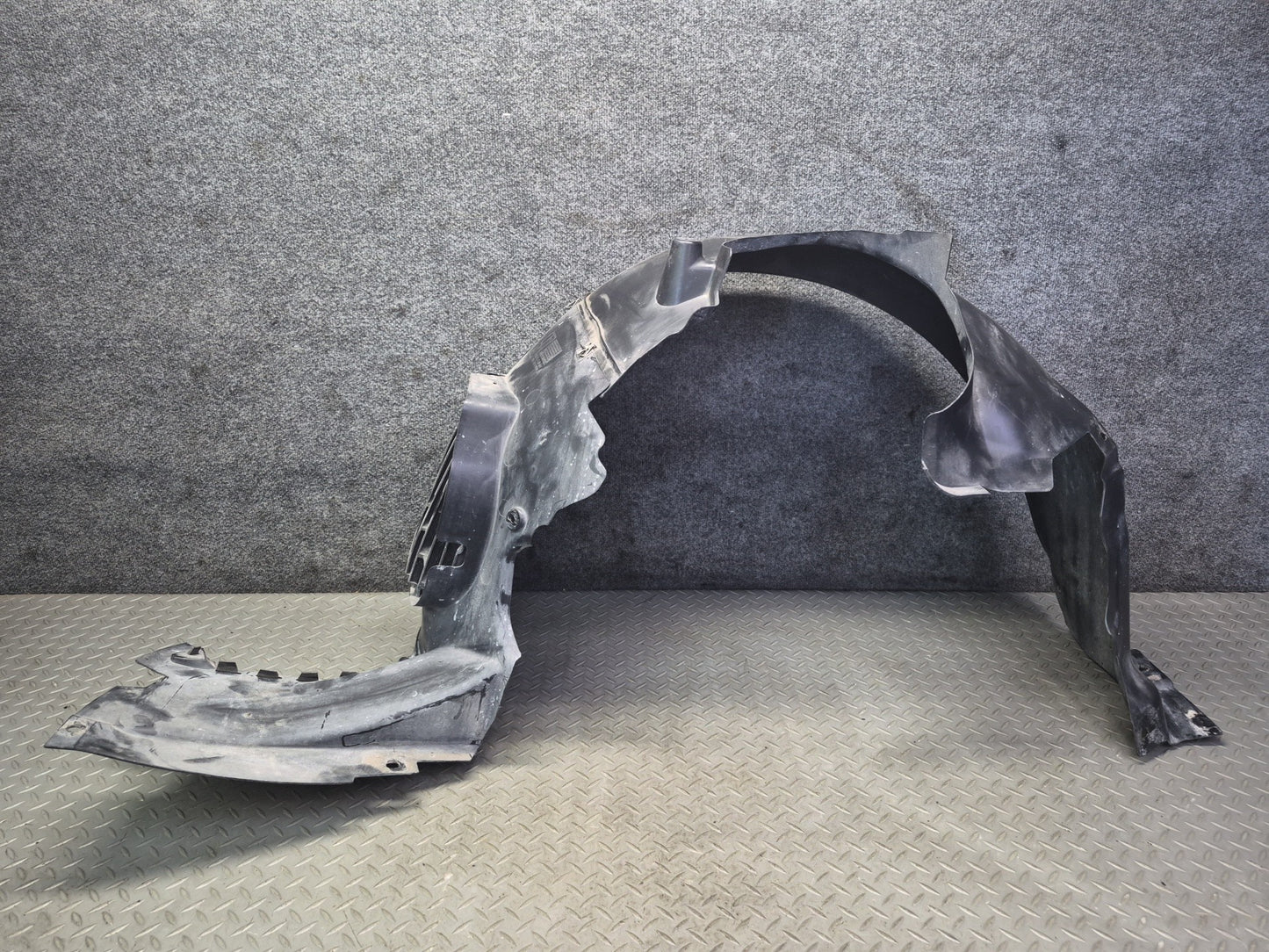 2005-2008 Porsche Boxster 987 Front Right Side Fender Liner Splash Shield