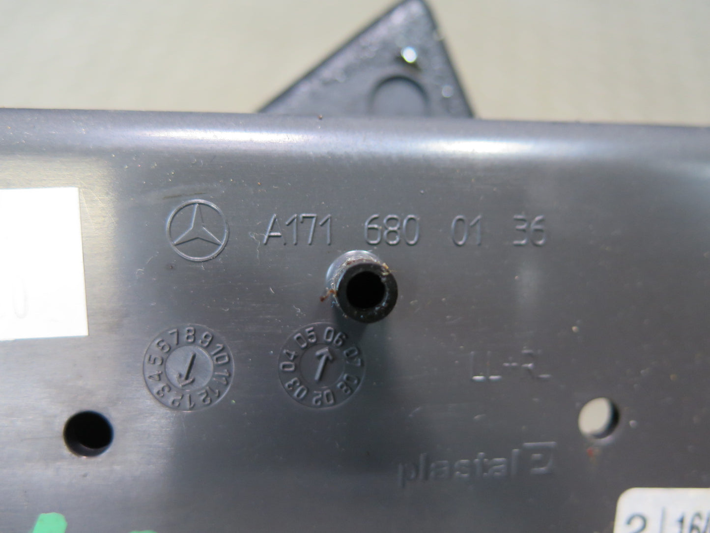 05-11 Mercedes R171 Slk-class Center Console Shifter Trim Bezel Cover Panel OEM