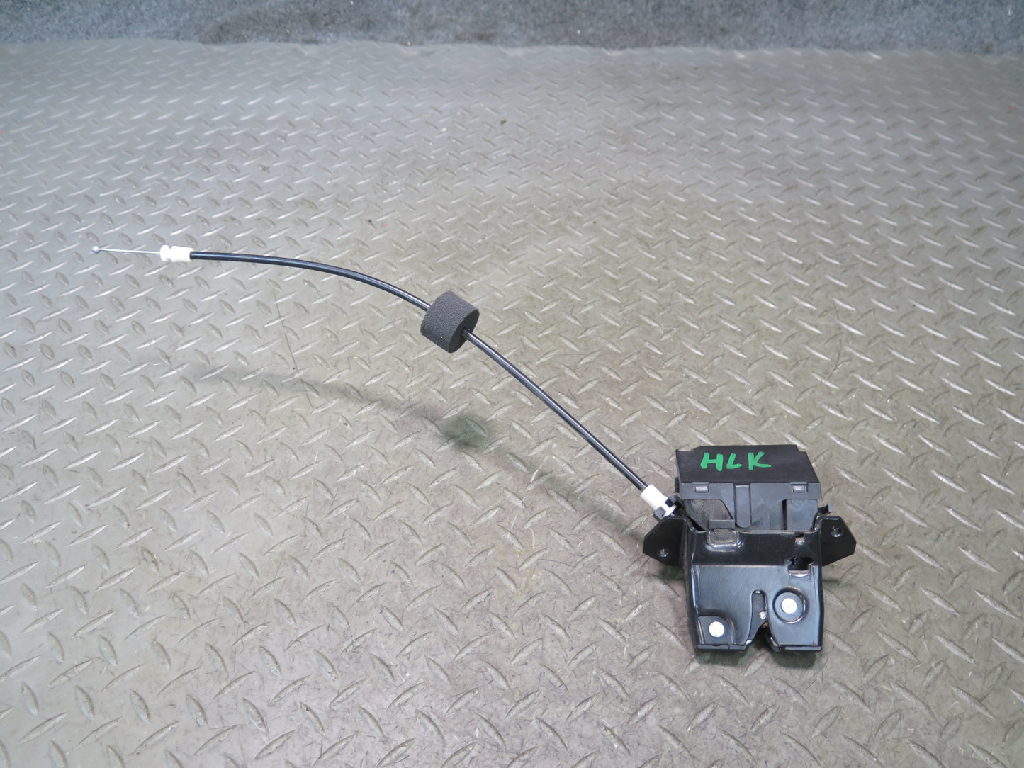05-11 Mercedes R171 Slk-class Rear Trunk Lid Lock Latch Actuator 1717500085 OEM