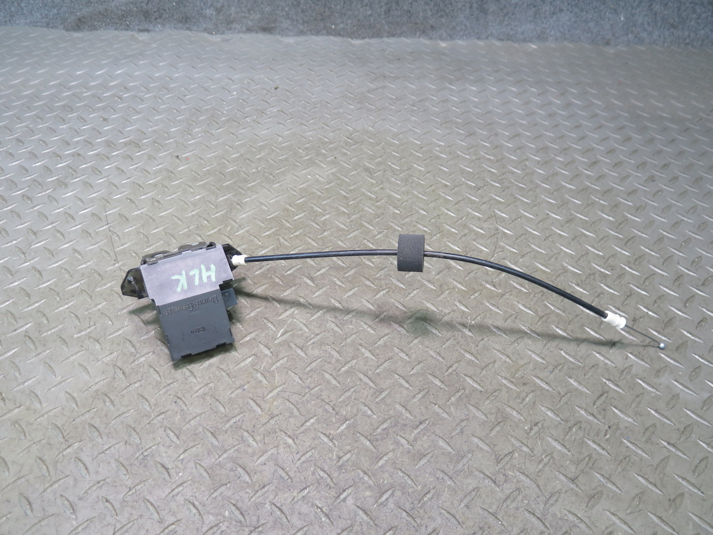 05-11 Mercedes R171 Slk-class Rear Trunk Lid Lock Latch Actuator 1717500085 OEM