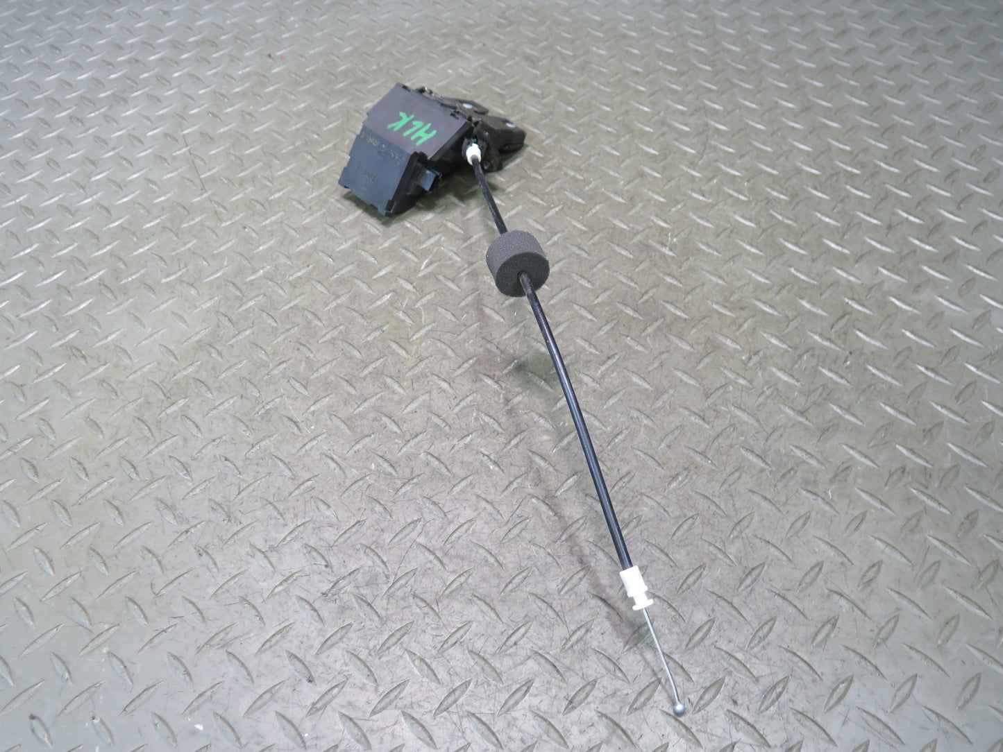 05-11 Mercedes R171 Slk-class Rear Trunk Lid Lock Latch Actuator 1717500085 OEM