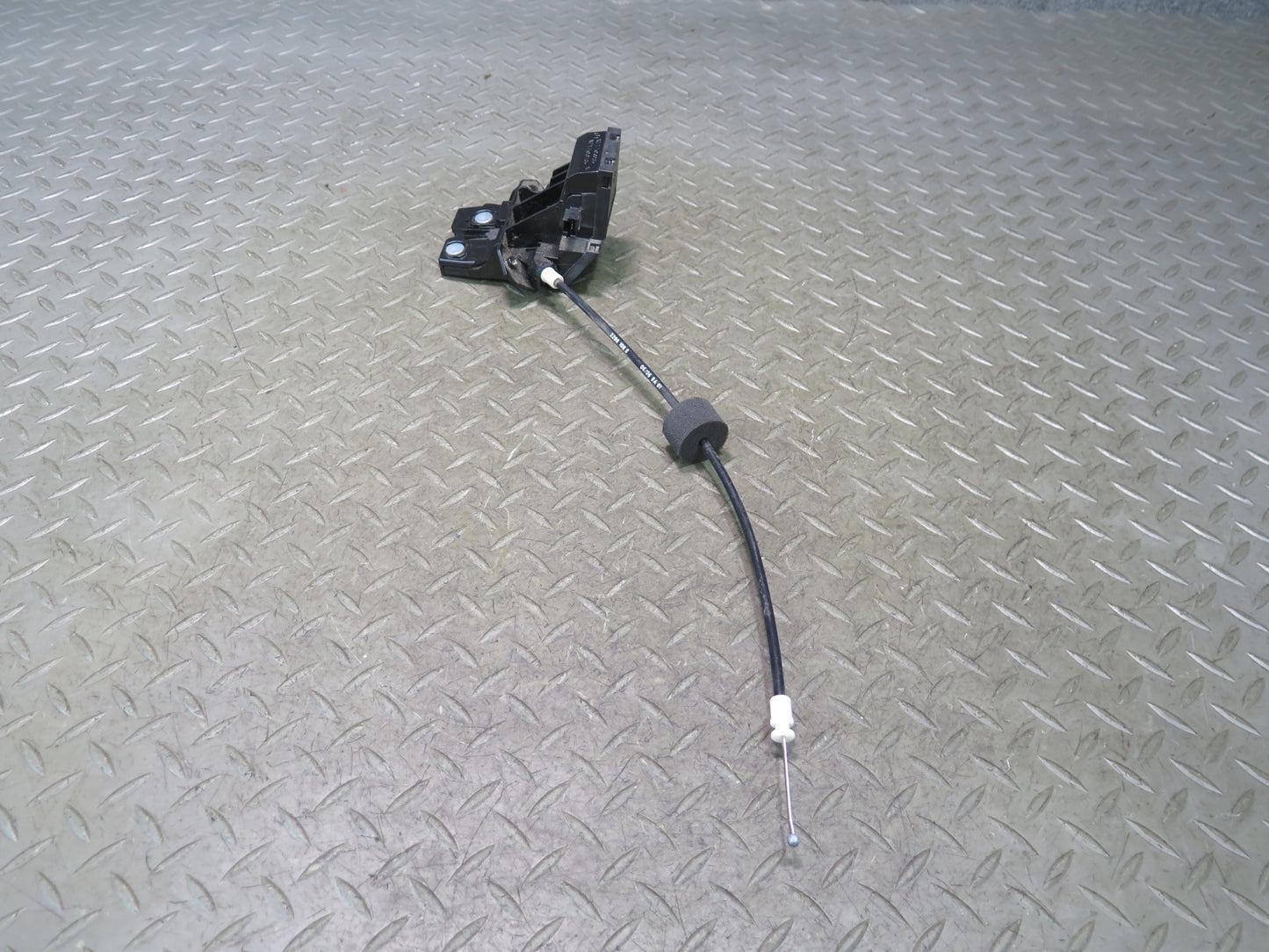 05-11 Mercedes R171 Slk-class Rear Trunk Lid Lock Latch Actuator 1717500085 OEM