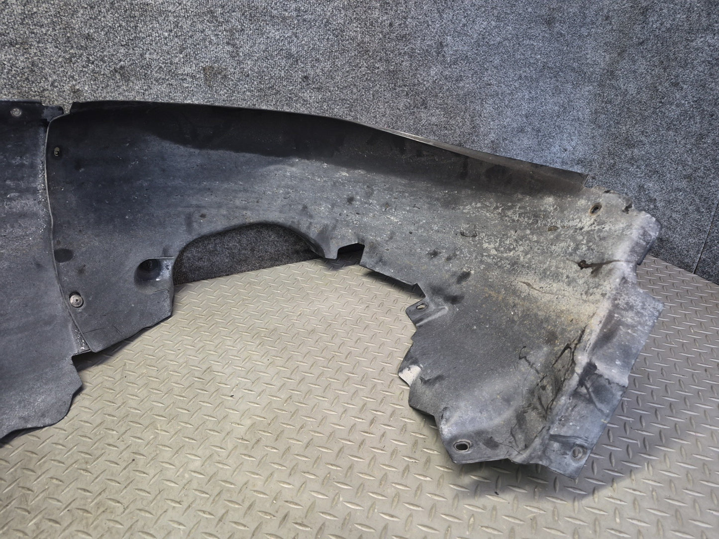 2005-2008 Porsche Boxster 987 Front Left Side Fender Liner Splash Shield Damaged