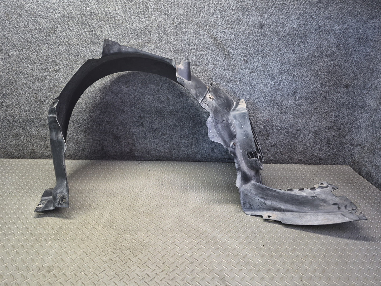2005-2008 Porsche Boxster 987 Front Left Side Fender Liner Splash Shield Damaged