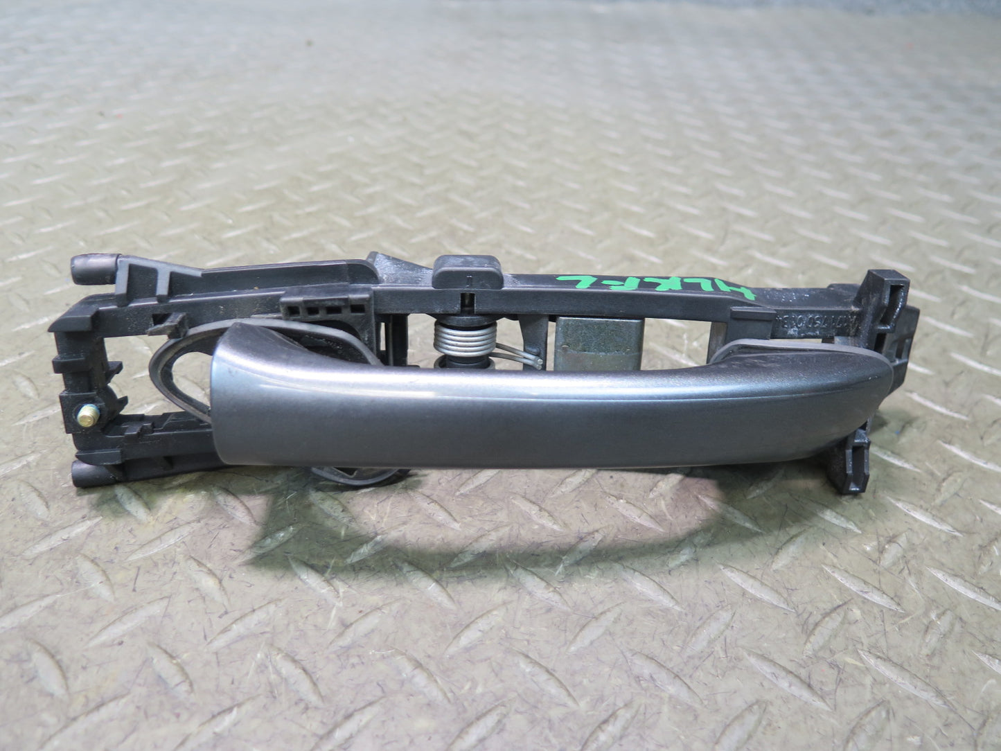 05-11 Mercedes R171 Slk-class Set of 2 Left & Right Door Exterior Handle OEM