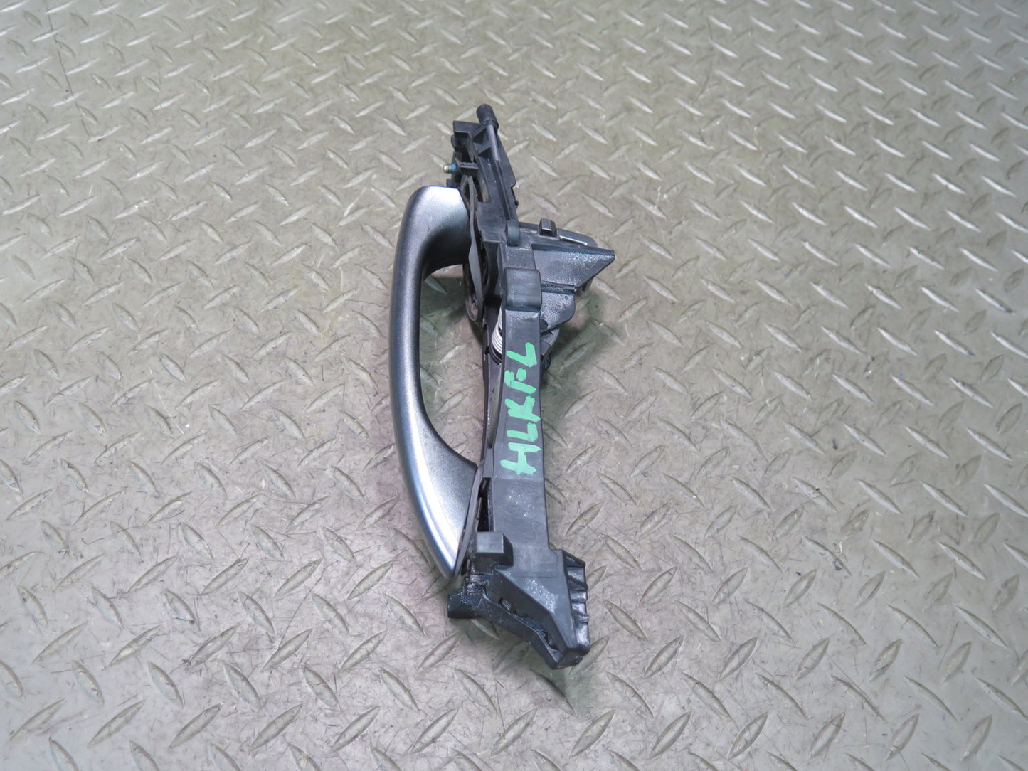05-11 Mercedes R171 Slk-class Set of 2 Left & Right Door Exterior Handle OEM
