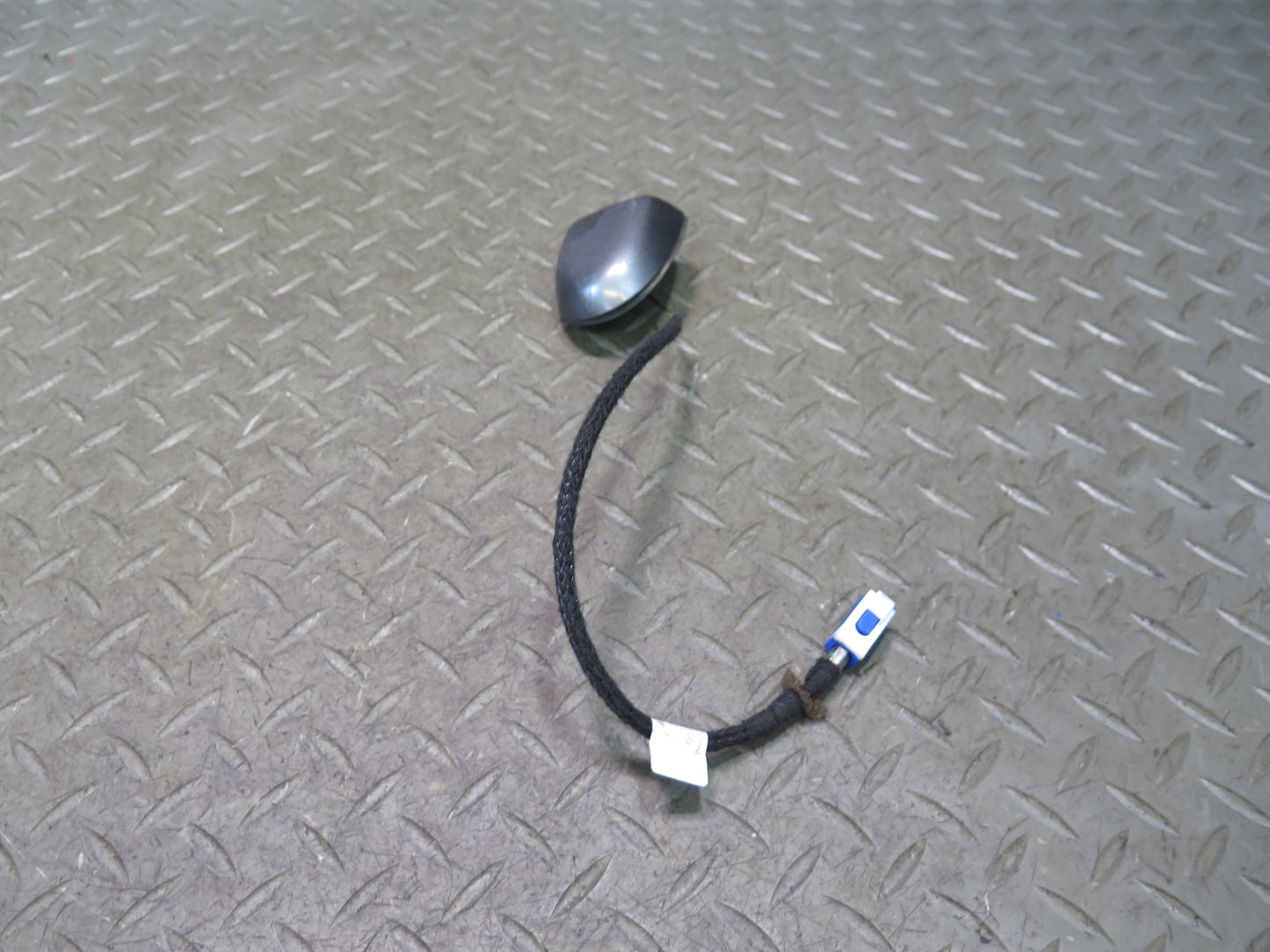 05-11 Mercedes R171 Slk-class GPS Navigation Satellite Antenna OEM