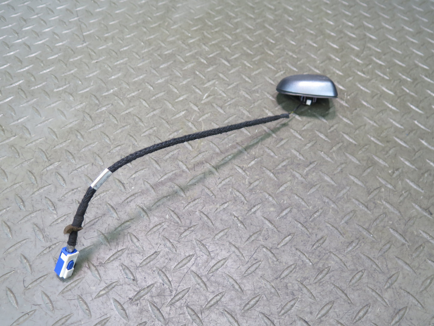05-11 Mercedes R171 Slk-class GPS Navigation Satellite Antenna OEM