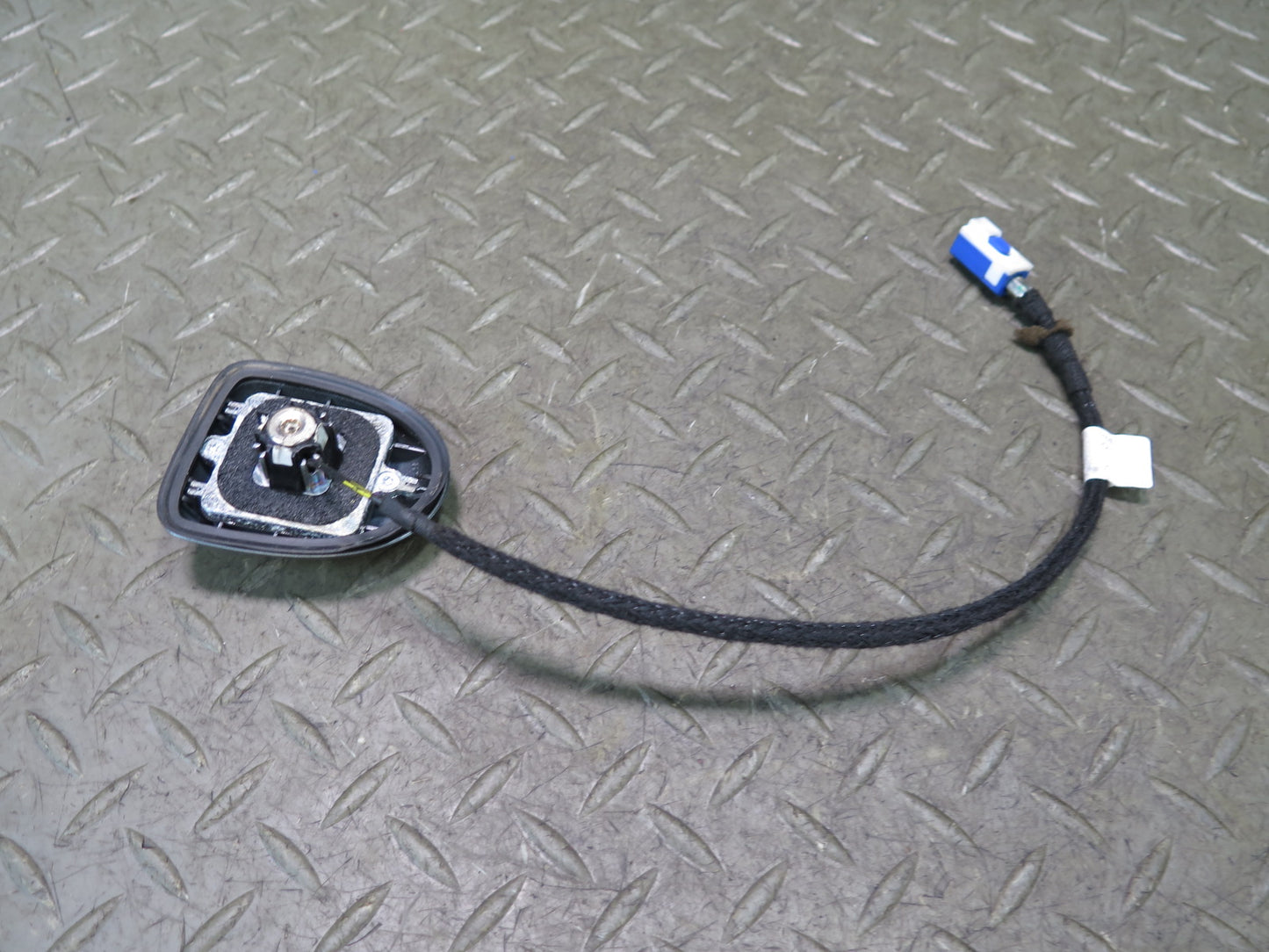05-11 Mercedes R171 Slk-class GPS Navigation Satellite Antenna OEM
