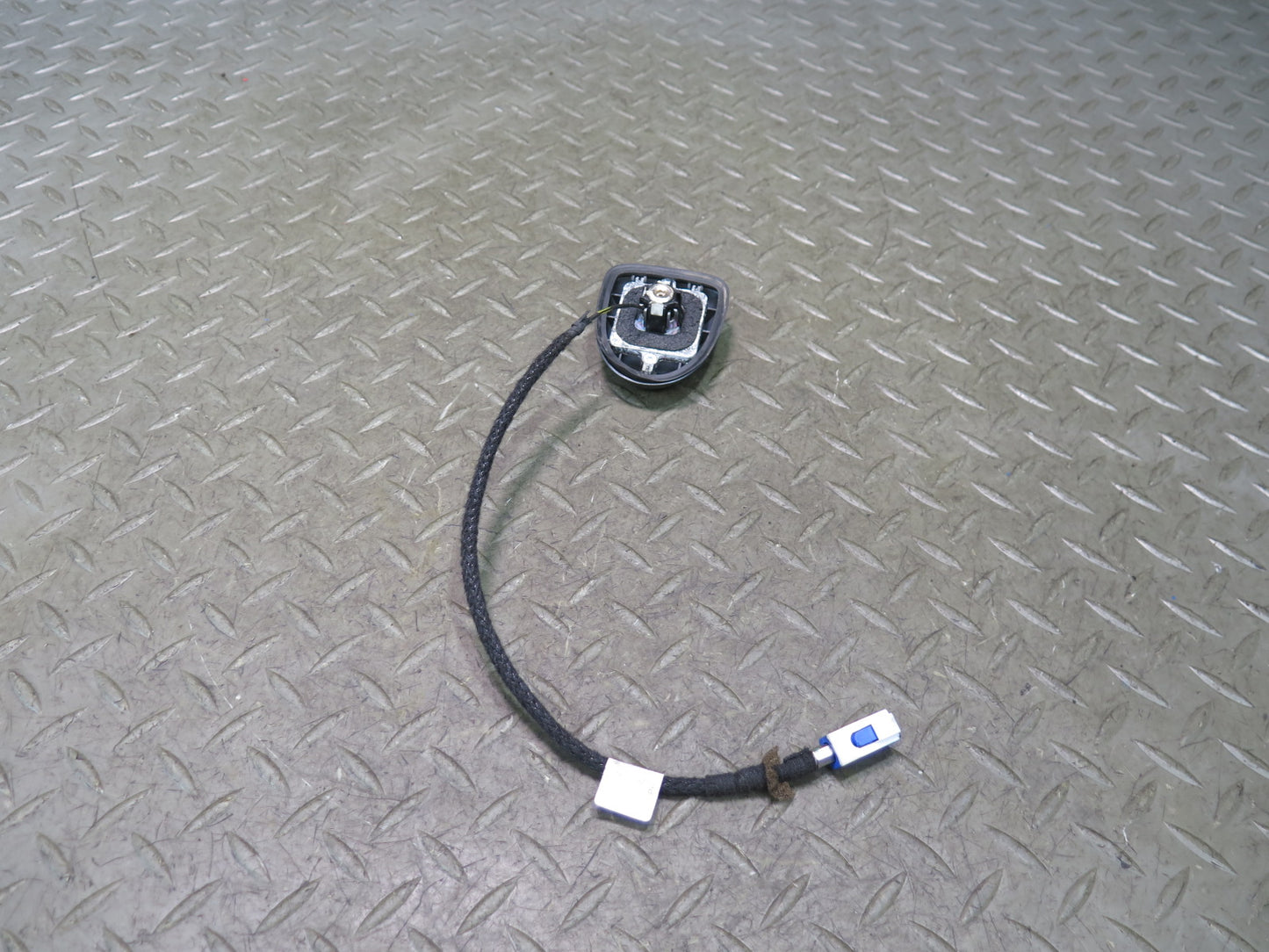05-11 Mercedes R171 Slk-class GPS Navigation Satellite Antenna OEM