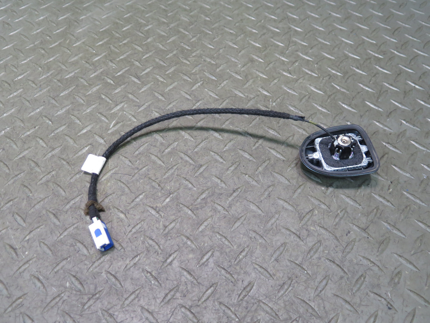 05-11 Mercedes R171 Slk-class GPS Navigation Satellite Antenna OEM