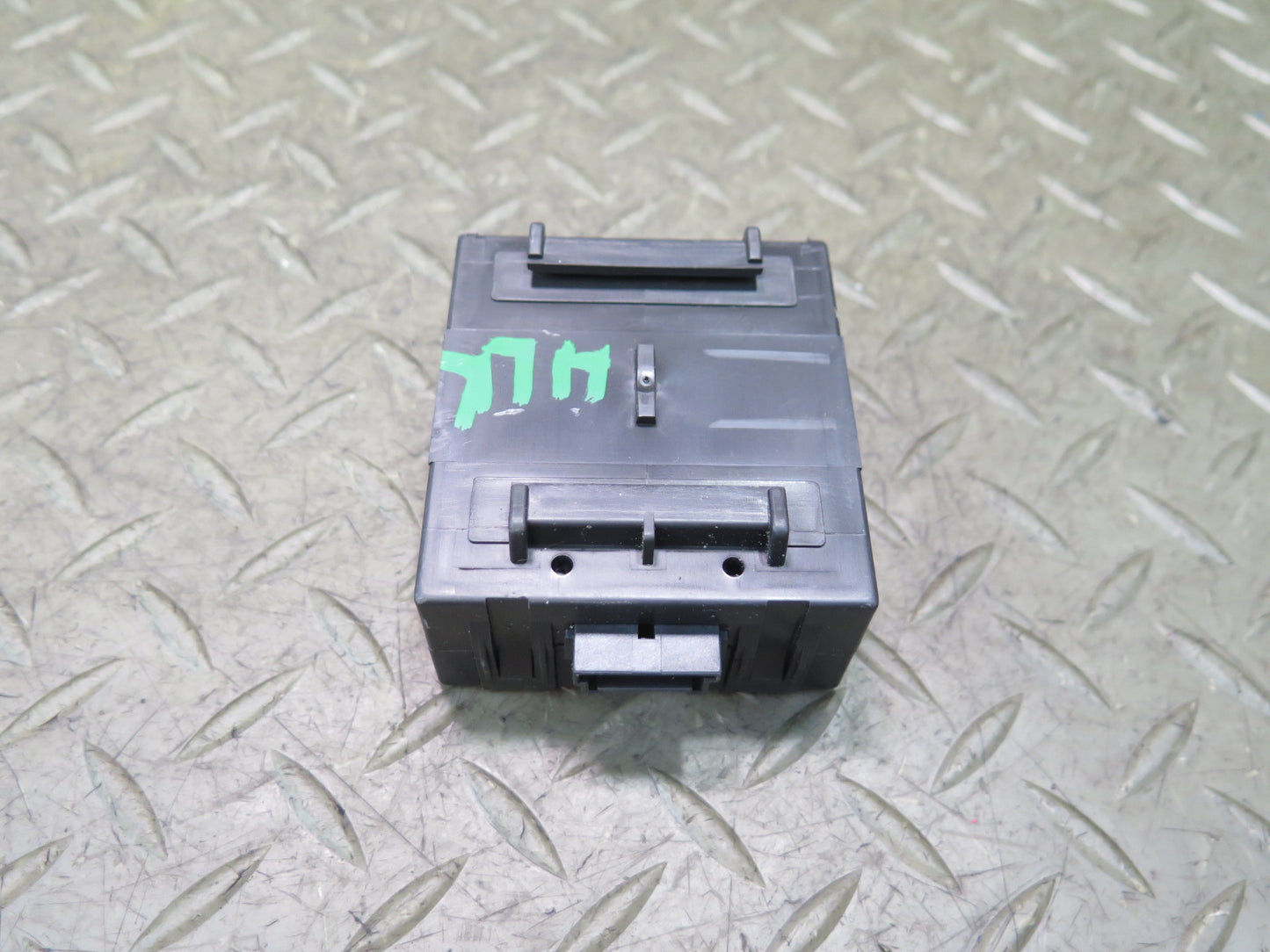 05-11 Mercedes R171 Slk-class Anti Theft Alarm Module 2118209126 OEM