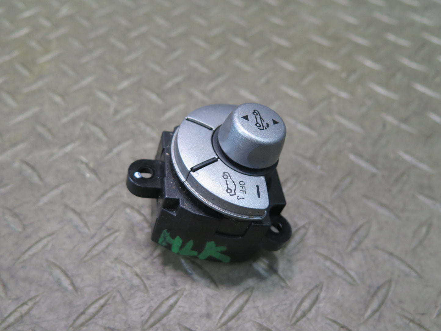 05-11 Mercedes R171 Slk-class Convetible TOP Roof Control Switch 1718205010 OEM