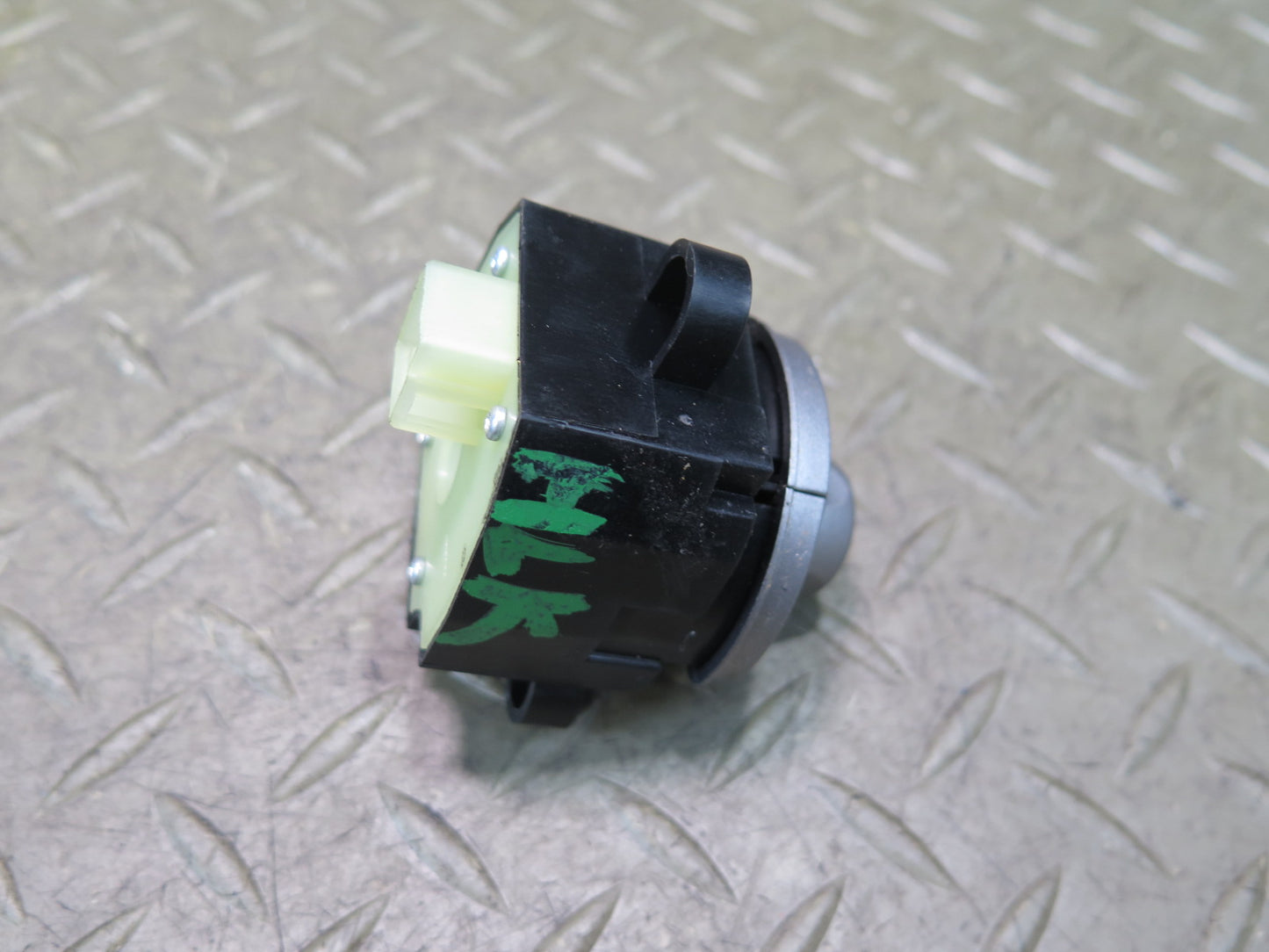 05-11 Mercedes R171 Slk-class Convetible TOP Roof Control Switch 1718205010 OEM