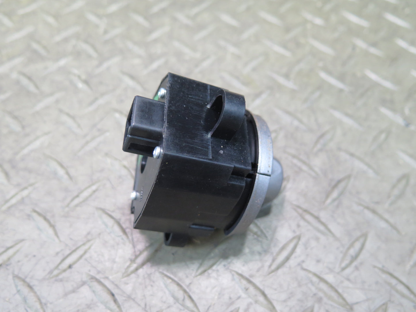 05-11 Mercedes R171 SLK Side View Mirror Adjust Control Switch 1718203310 OEM
