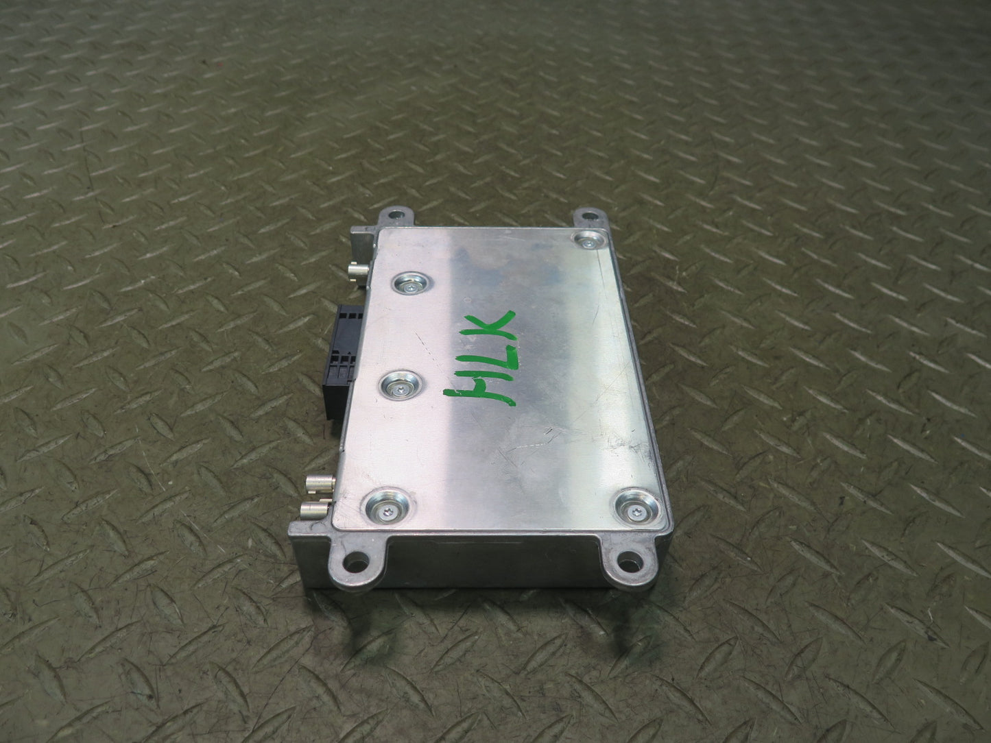 05-11 Mercedes R171 Slk-class Voice Communication Control Module 2218708726 OEM