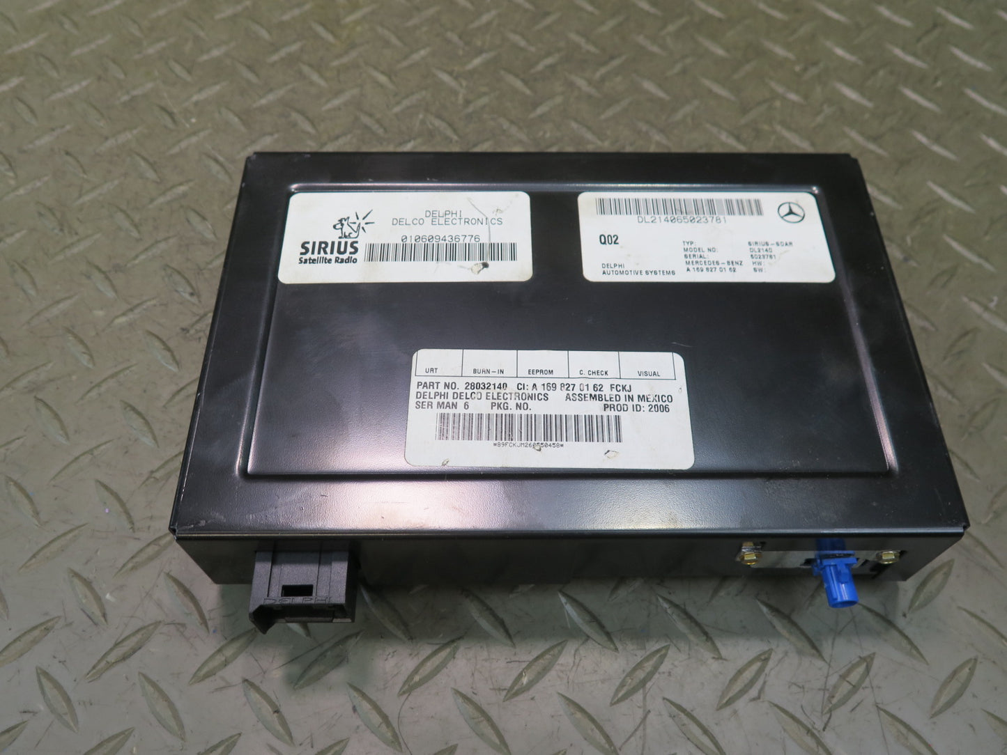 05-11 Mercedes R171 SLK Sirius Satellite Radio Control Module 169827016 OEM
