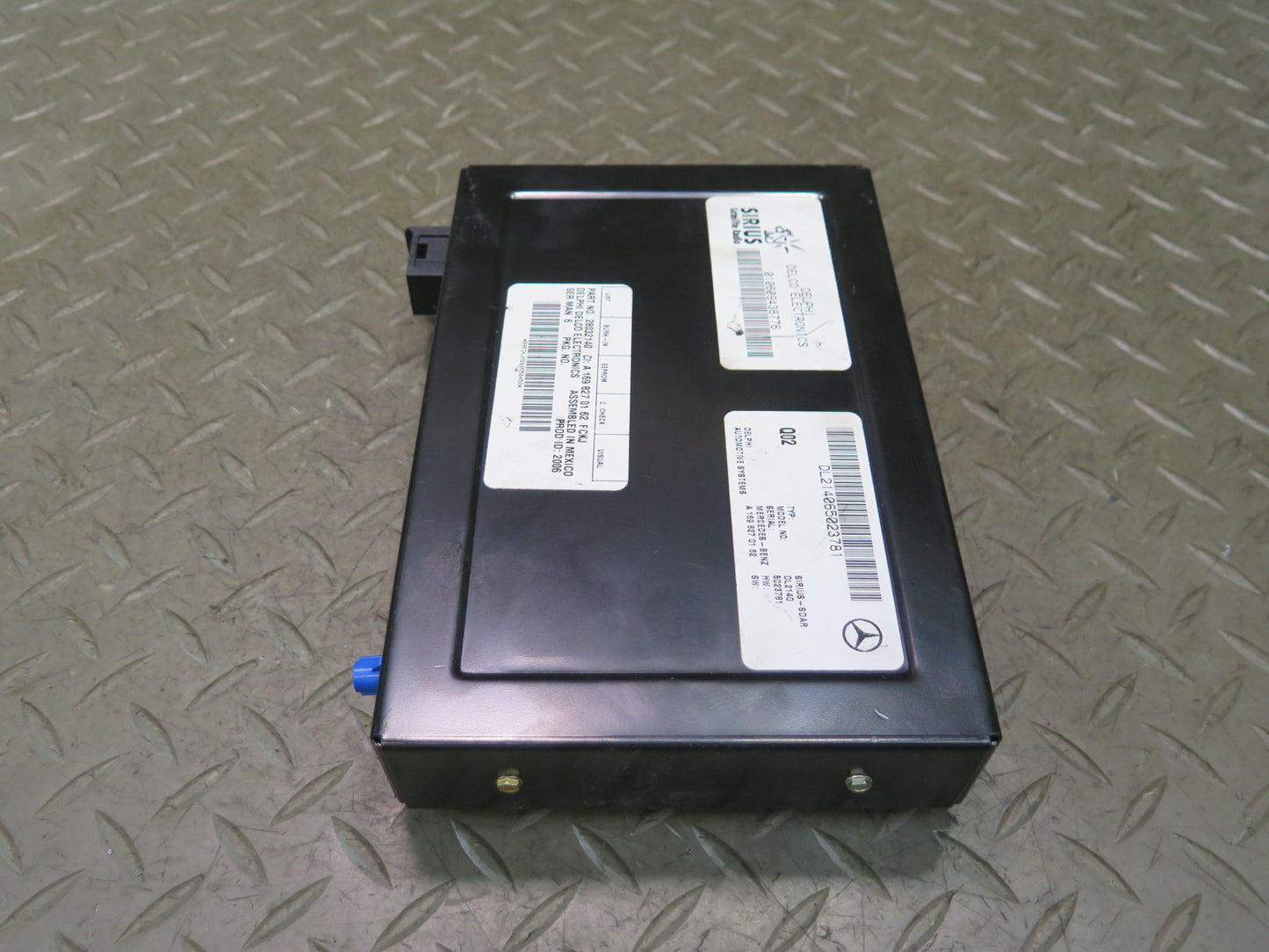 05-11 Mercedes R171 SLK Sirius Satellite Radio Control Module 169827016 OEM