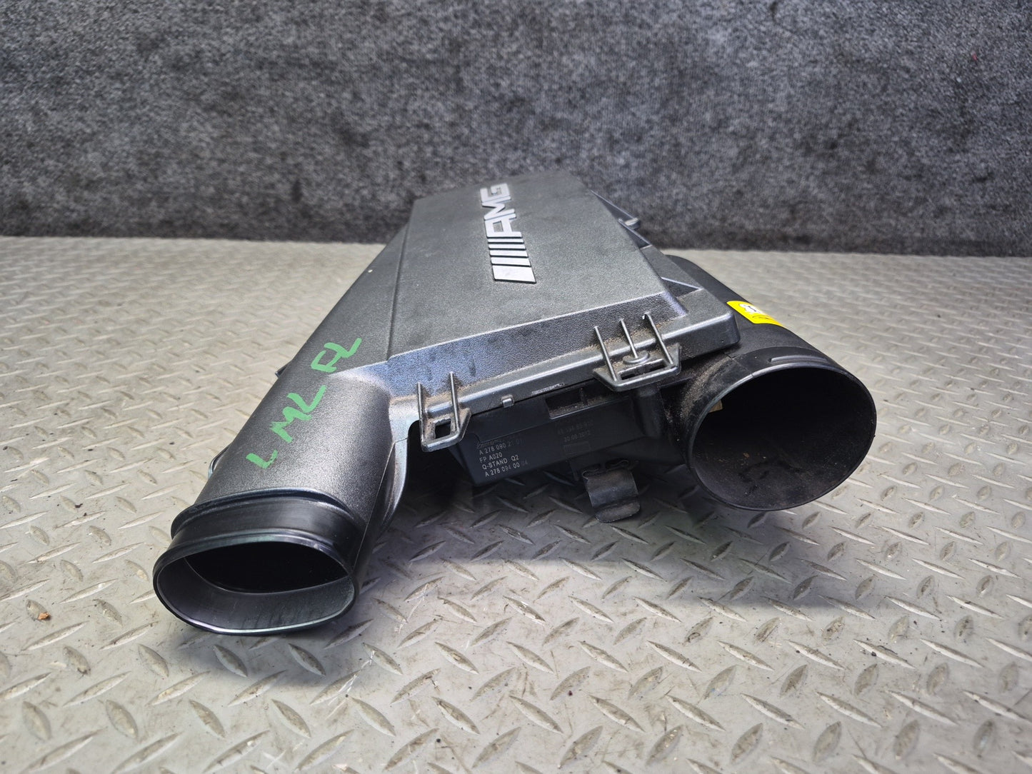 2012-2015 Mercedes W166 ML63 AMG 5.5L Engine Left Air Cleaner Intake Box Housing