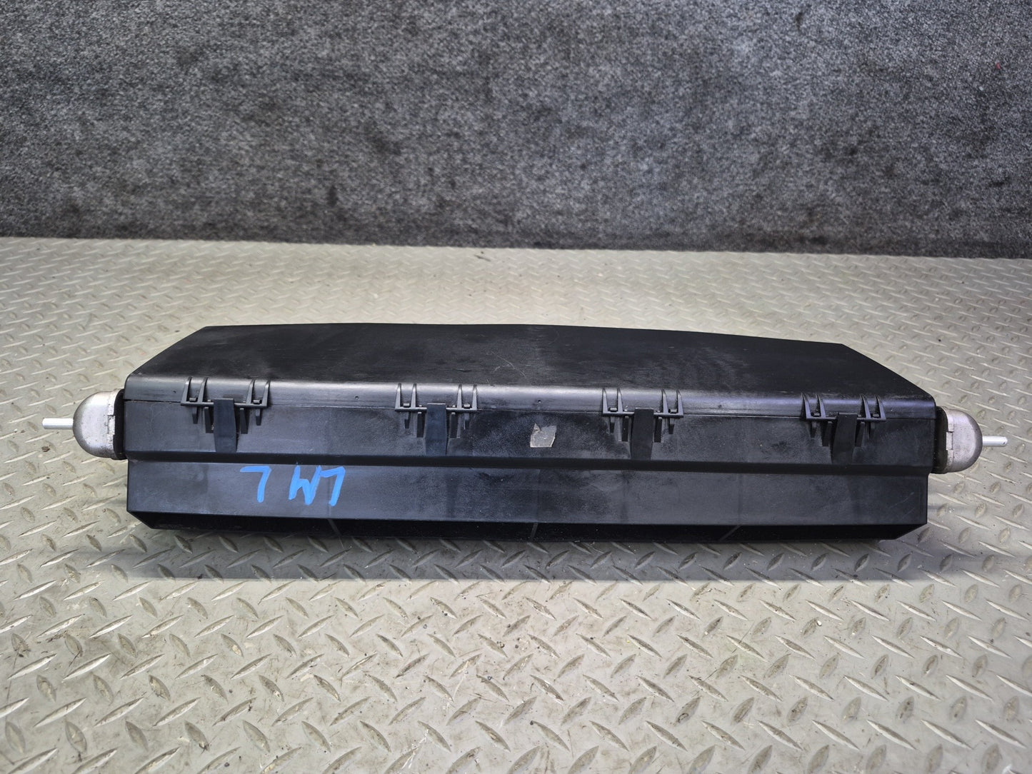 2012-2015 Mercedes W166 ML63 AMG 5.5L Engine Radiator Oil Cooler W/ Air Duct