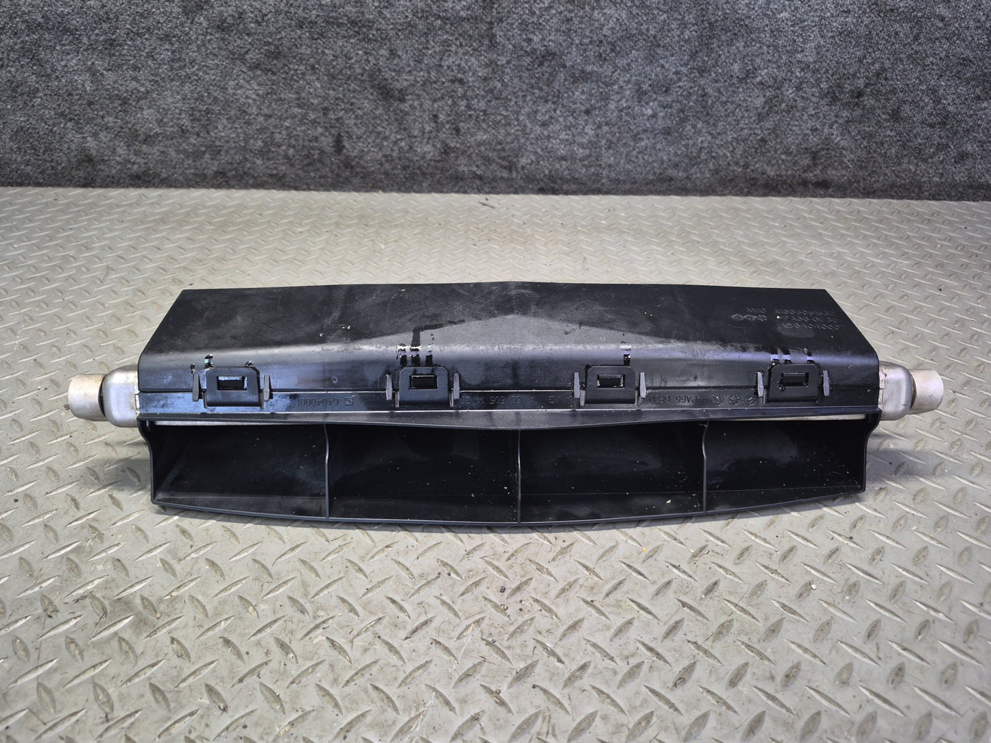 2012-2015 Mercedes W166 ML63 AMG 5.5L Engine Radiator Oil Cooler W/ Air Duct