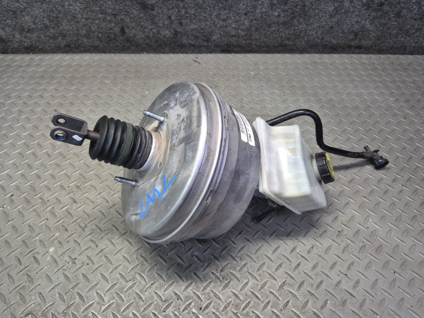 2012-2015 Mercedes W166 ML63 AMG Power Brake Booster W/ Master Cylinder Assembly