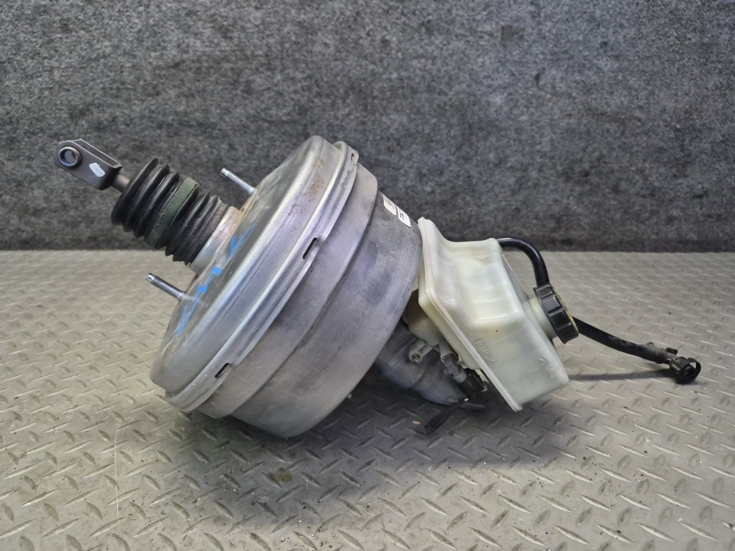 2012-2015 Mercedes W166 ML63 AMG Power Brake Booster W/ Master Cylinder Assembly